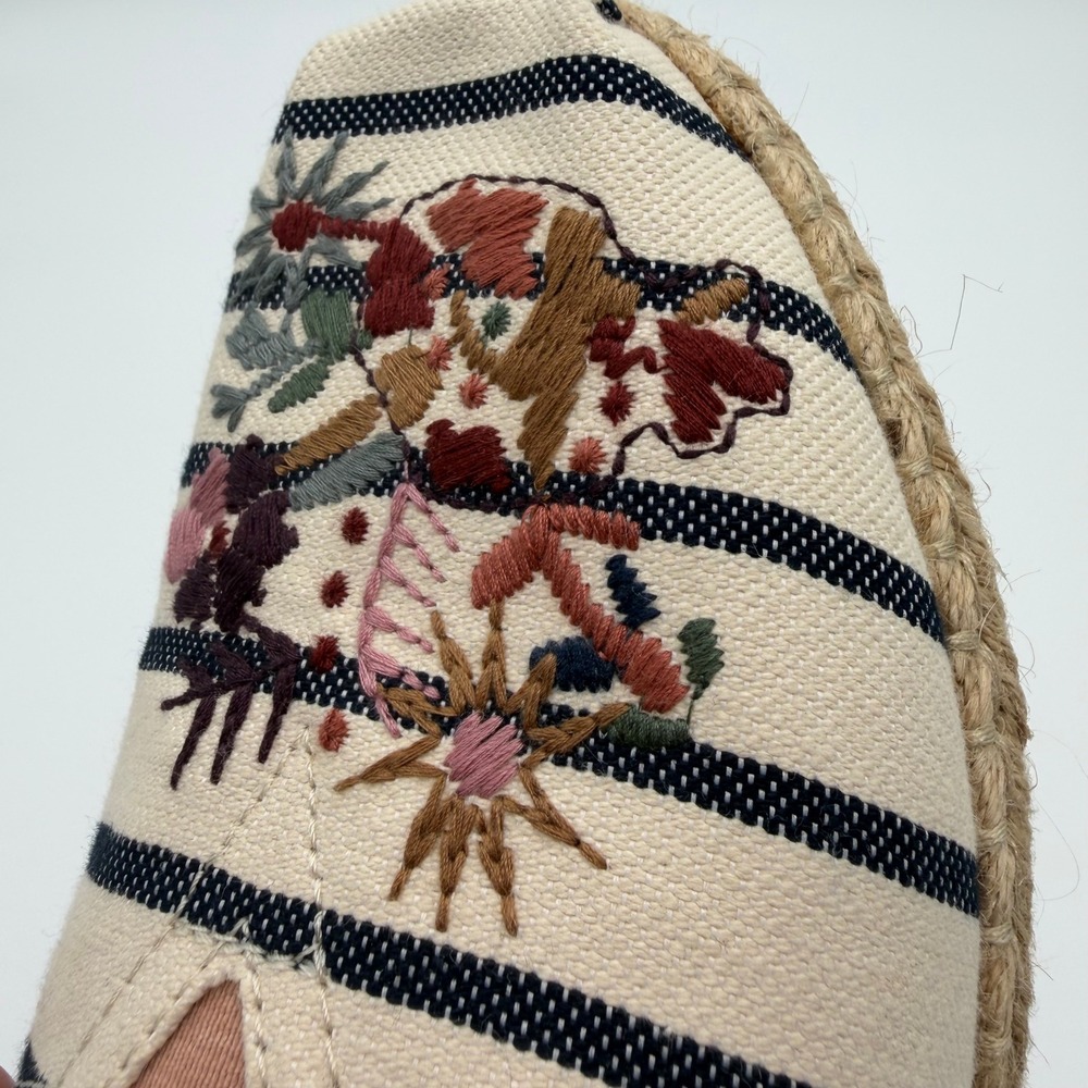TOMS Classic Floral Embroidery Woven Stripe Alpargata Women Size 10 Cream Navy - Picture 4 of 9